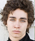 Robert Sheehan