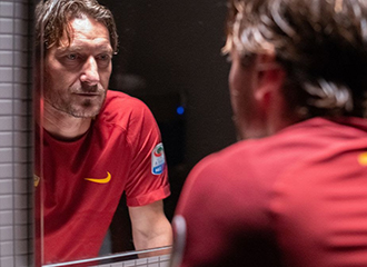 Totti wins in Rotterdam